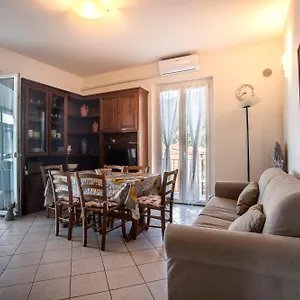 la-veranda-sullacqua-riva-trigoso.hotelitalianriviera.com/