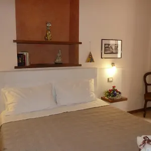 Casa Vico Romano 2 Apartment