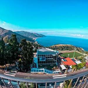 villa-maremonti.taorminaitalyhotels.com/