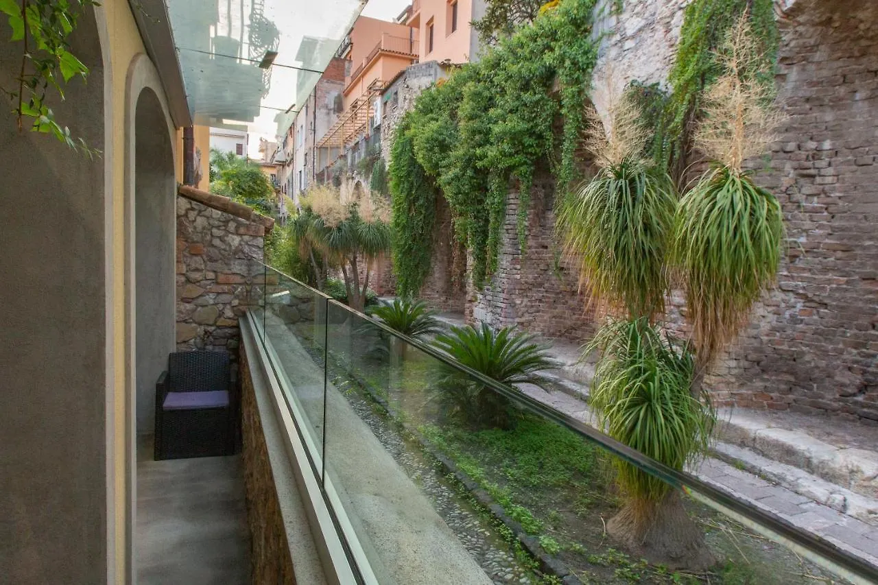 Le Jardin Romain Apartment Taormina Italy